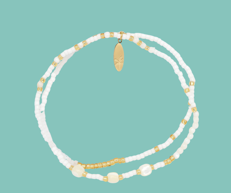 Golden Hour bracelet en perle et coquillages