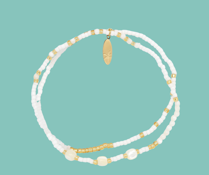 Golden Hour bracelet en perle et coquillages