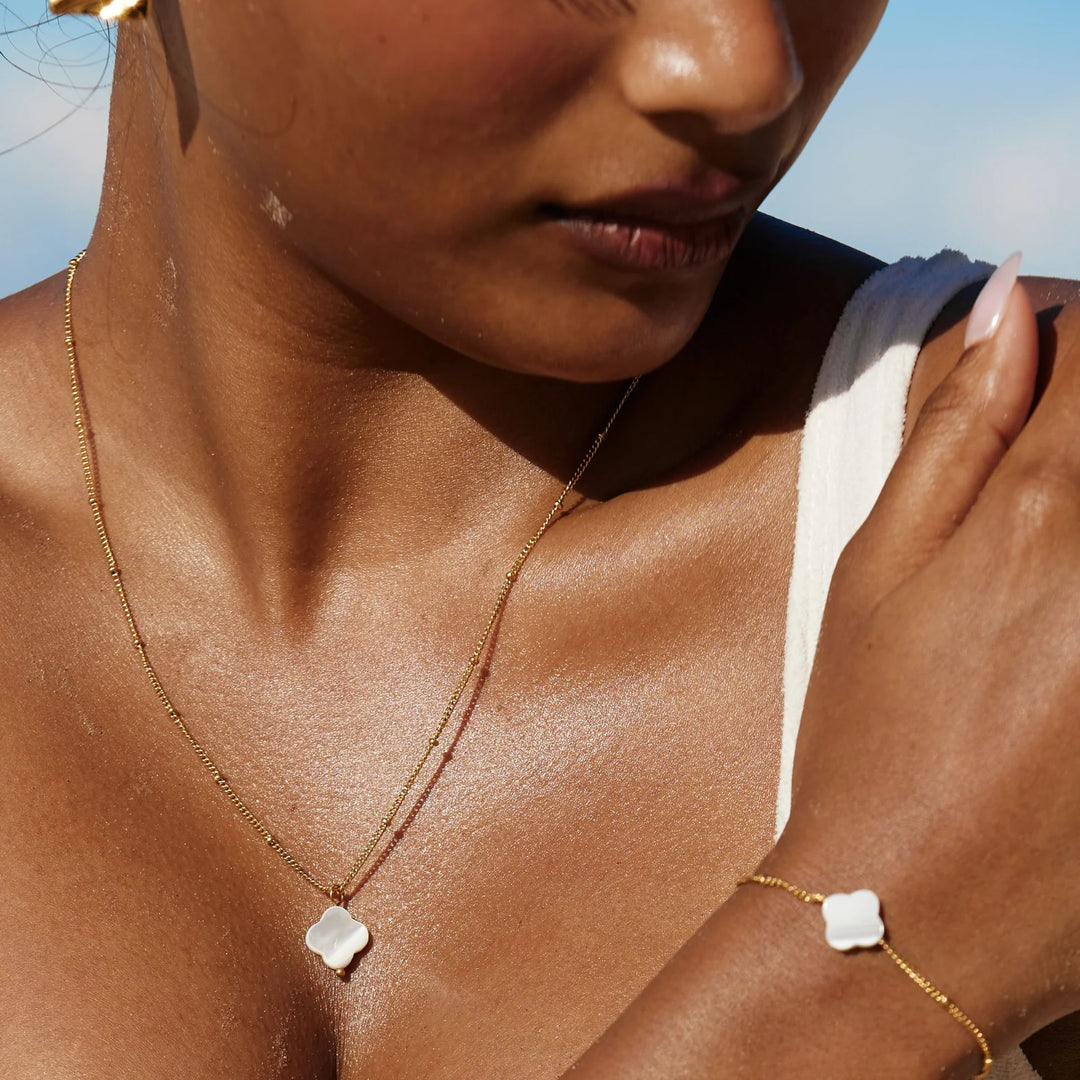 Collier Thousand Steps